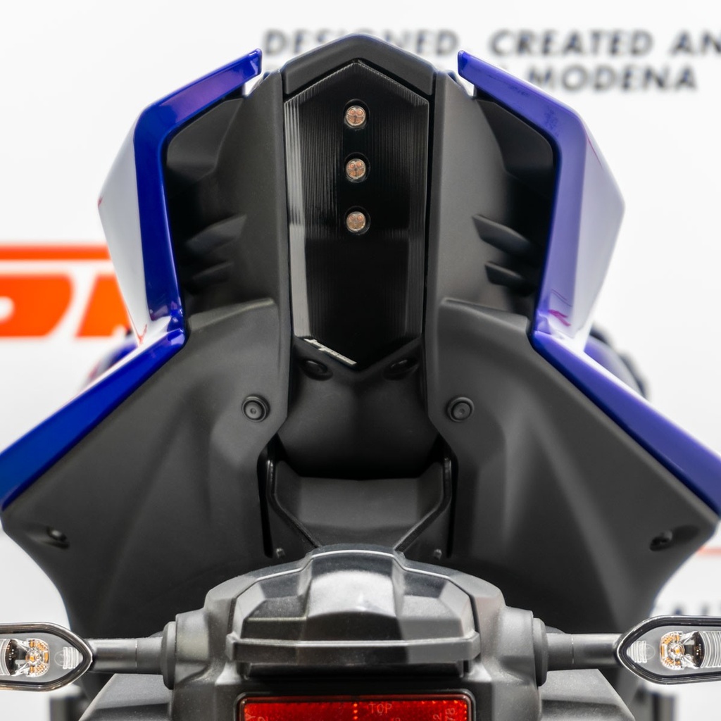 [JPFPYA001-002] Jetprime Race Rear Light for Yamaha YZF-R6 - image 2