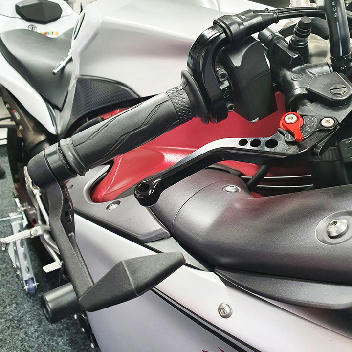 [BLG-R1-2006-GBR-003] GBRacing Brake Lever Guard A160 for Yamaha YZF-R6 - image 2