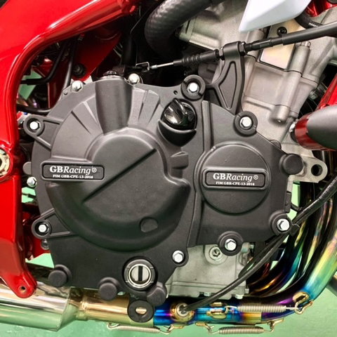 [EC-ZX-25R-2020-2-GBR] GBRacing Clutch Case Cover EC-ZX-25R-2020-2-GBR - image 1