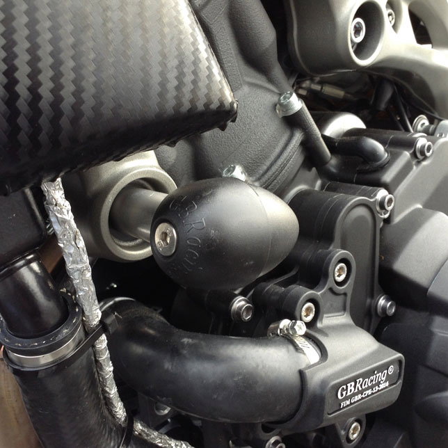 [FS-MT09-2014-LHS-S-002] GBRacing LHS Bullet Frame Slider (Street) for Yamaha MT-09 Tracer - image 1
