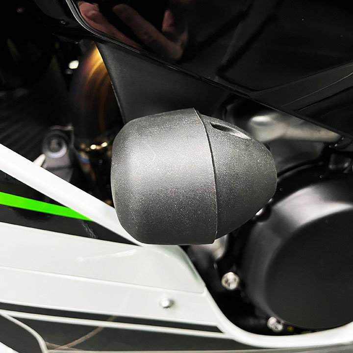 [FS-ZX-25R-2020-XL-001] GBRacing XL Bullet Frame Sliders for Kawasaki Ninja ZX-4R - image 2