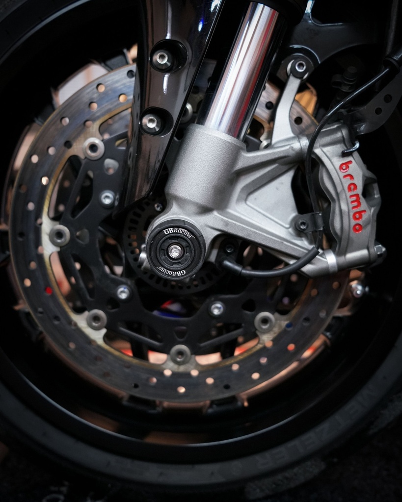 [GSP-29-14-50-004] GBRacing Rear RHS Spindle Protector for Ducati Panigale V4 - image 1
