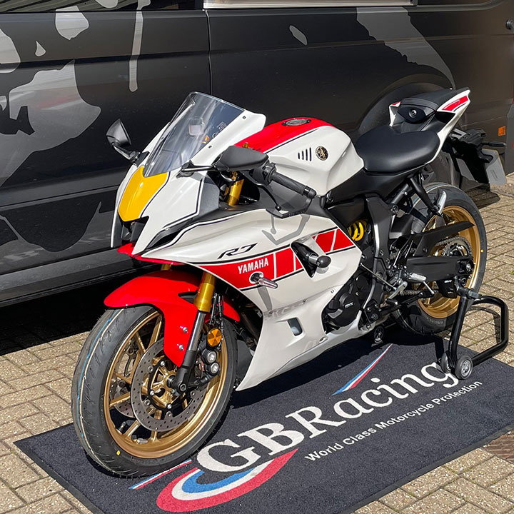 [CGA15-GBR-SET] GBRacing Lower Chain Guard excl 6mm Paddock Stand Bobbins for Yamaha - image 1