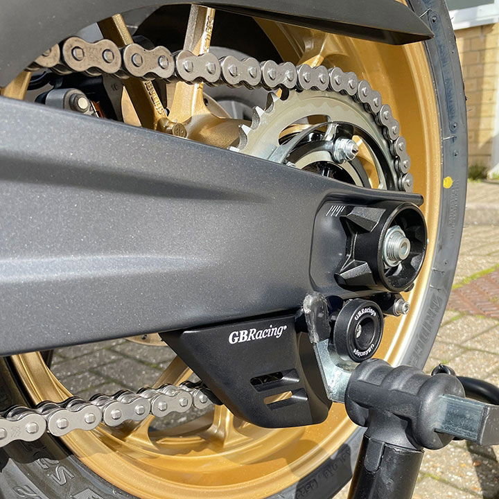 [CGA15-GBR-SET] GBRacing Lower Chain Guard excl 6mm Paddock Stand Bobbins for Yamaha - image 2