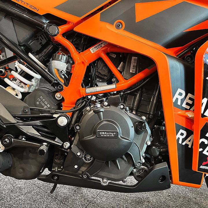[EC-390-2022-2-GBR] GBRacing Gearbox / Clutch Case Cover for KTM RC390 Duke 390 2022 - image 1