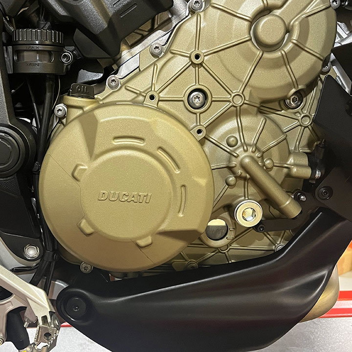 [EC-V4-MS-2022-2-GBR] GBRacing Clutch Case Cover for Ducati Multistrada V4 - image 1