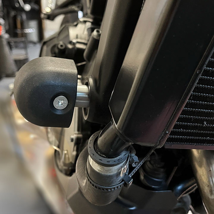[FS-MT09-2014-XL-002] GBRacing XL Bullet Frame Sliders for Yamaha MT-09 Tracer - image 1