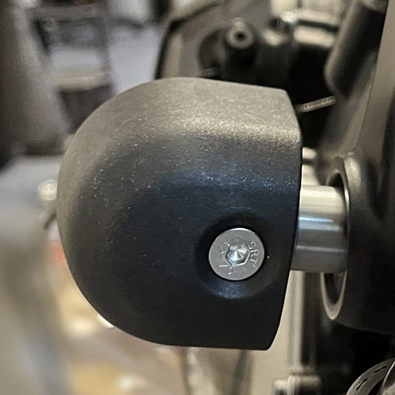 [FS-MT10-2015-XL] GBRacing XL Bullet Frame Sliders for Yamaha MT-10 - image 2