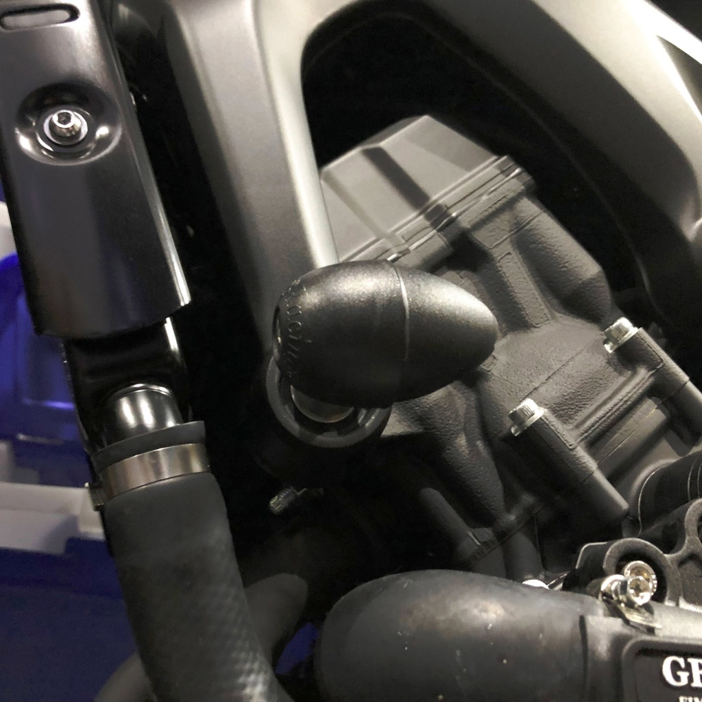 [FS-XSR900-2015-LHS-S] GBRacing Bullet Frame Slider (Street) LHS for Yamaha XSR900 2016 - 2021 - image 3