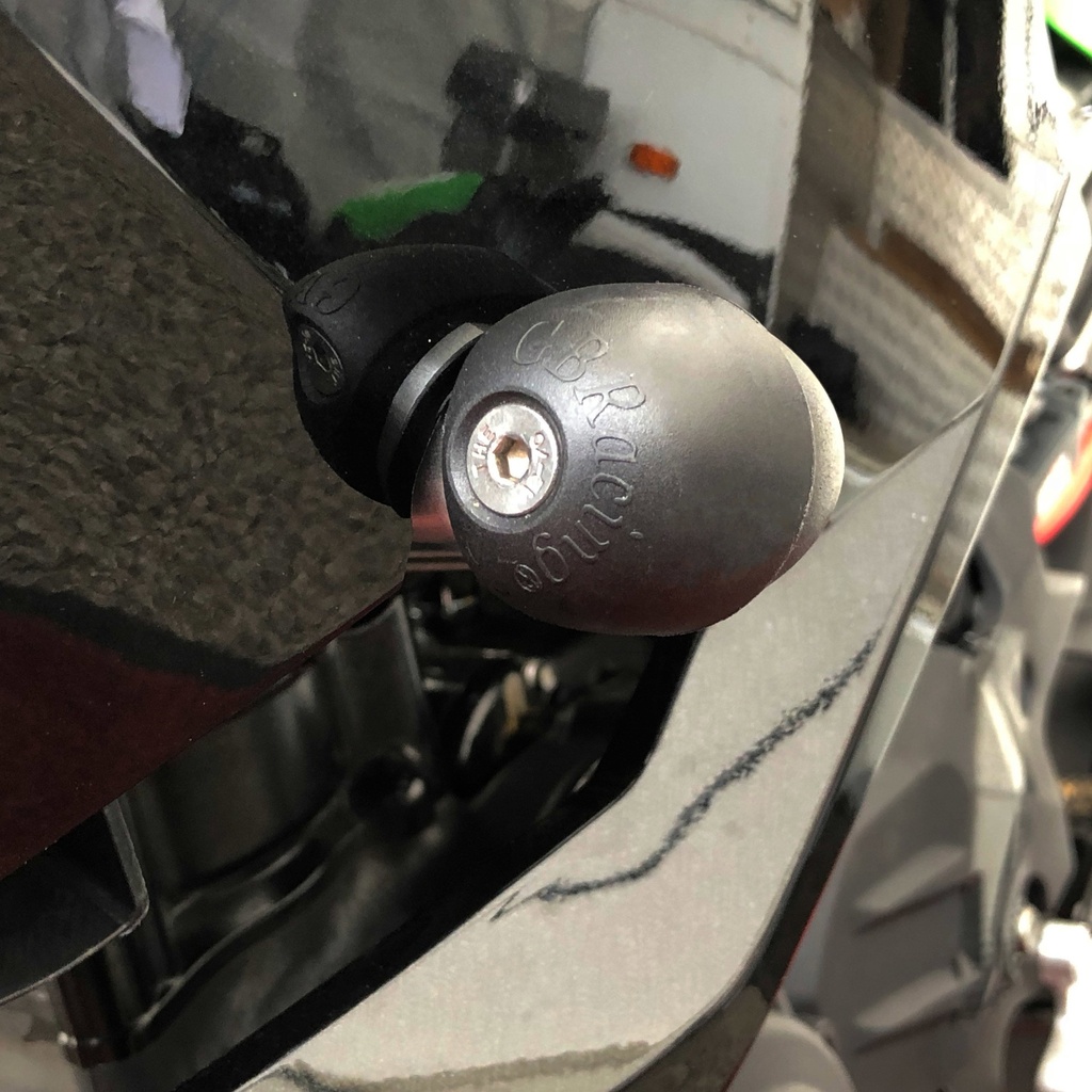 [FS-ZXR400-2018-LHS-R] GBRacing Bullet Frame Slider (Race) LHS for Kawasaki Ninja 400 - image 1