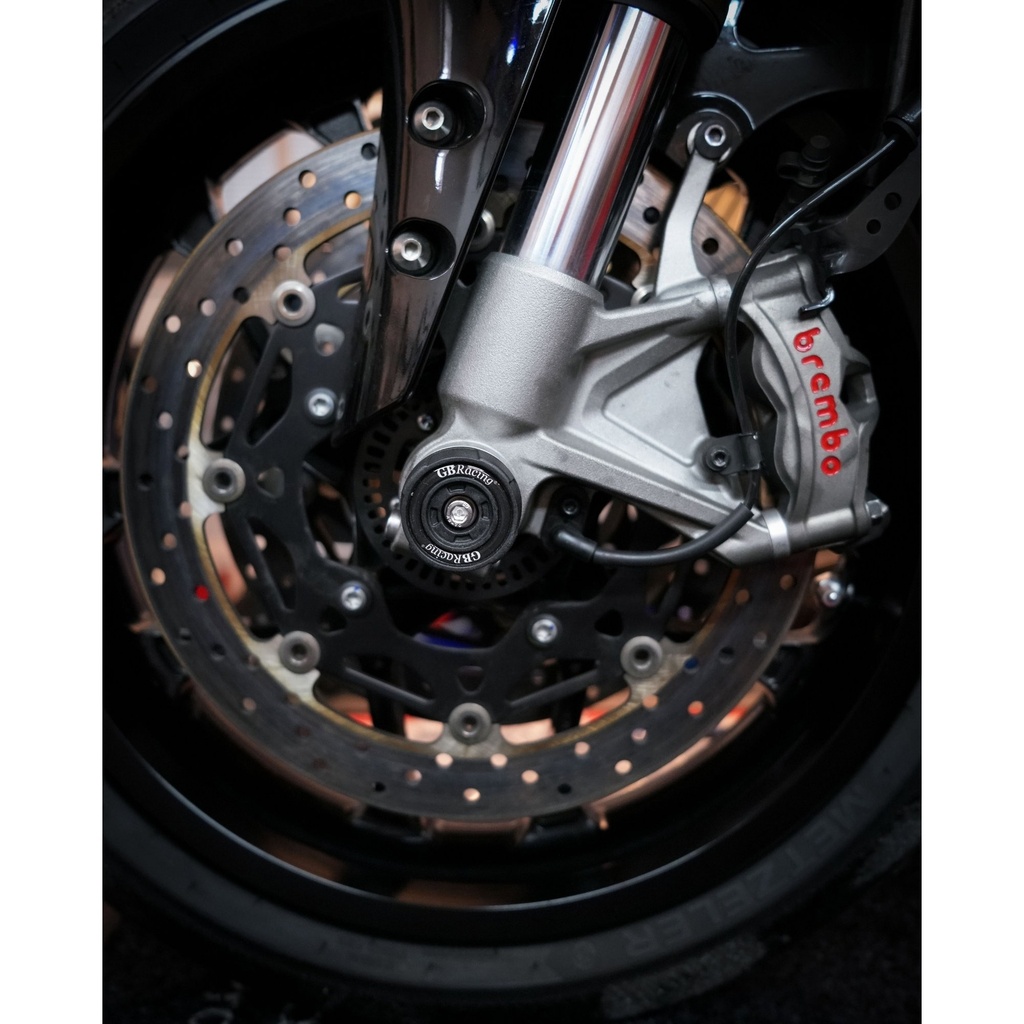 [GSP-R1-2024-SET-002] GBRacing Spindle Protector Set for Yamaha YZF-R1 - image 2