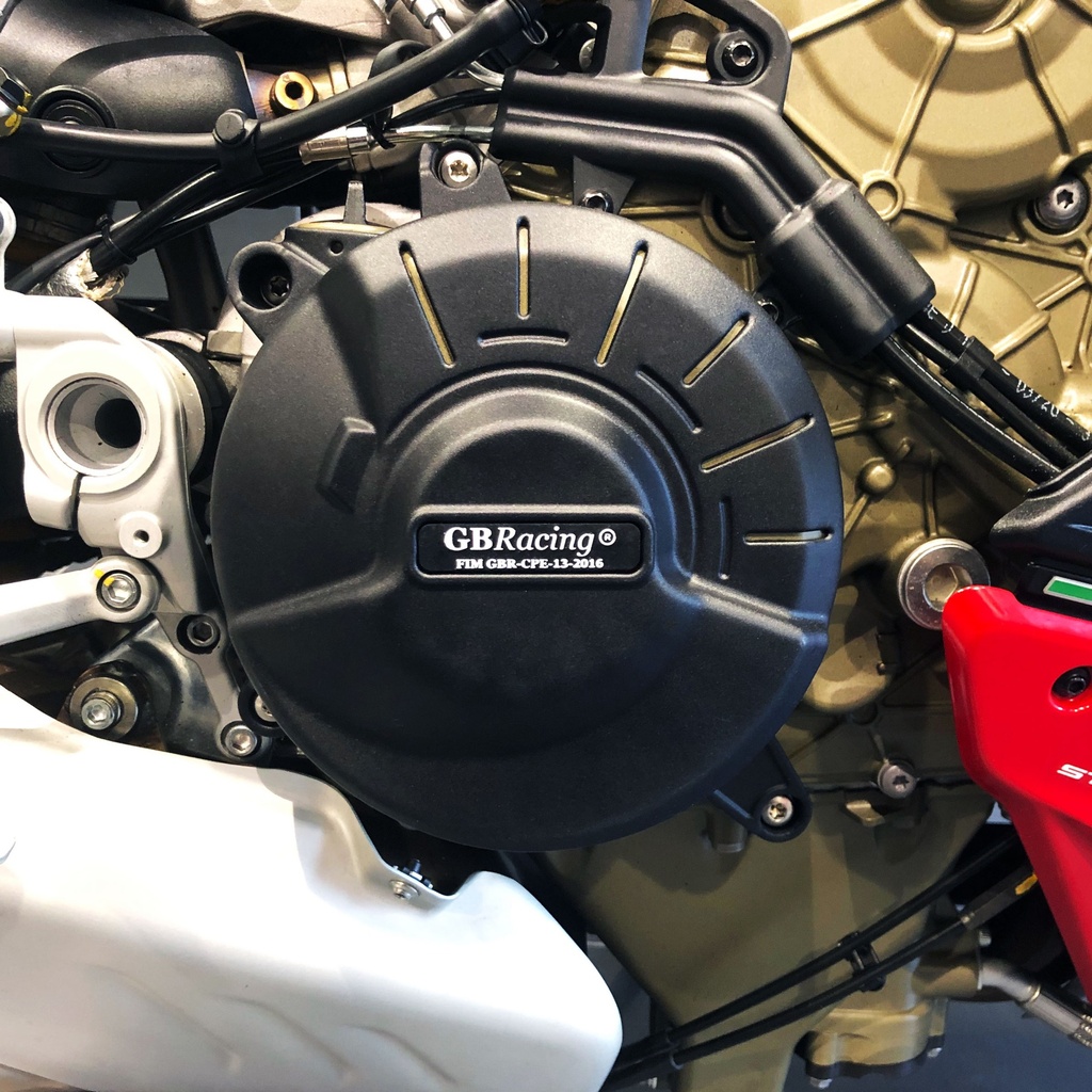 [EC-V4S-SF-2020-2-GBR] GBRacing Gearbox / Clutch Cover for Ducati Streetfighter V4 2020 - 2022 - image 2