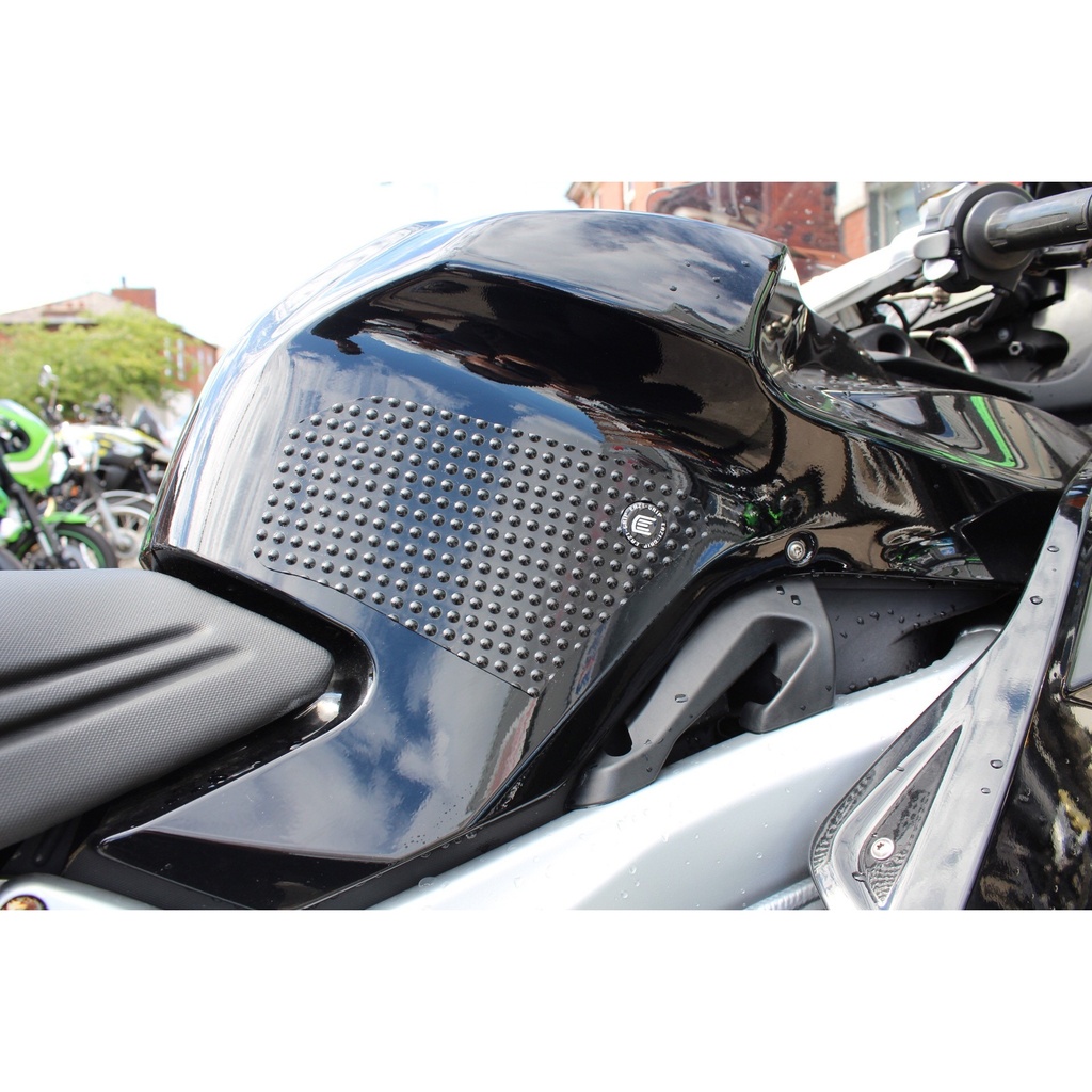 [PRO100BL] Eazi-Grip PRO Tank Grips for BMW K1200S and K1300S, clear or black (Black) - image 2