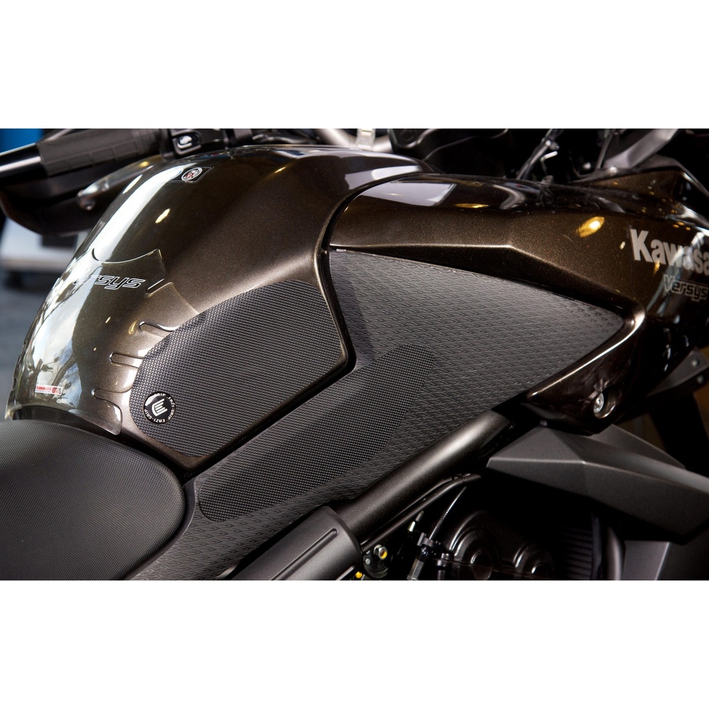 [SIL422BL] Eazi-Grip Silicone Tank Grips for Kawasaki Versys 650 2015 - 2021 - image 2