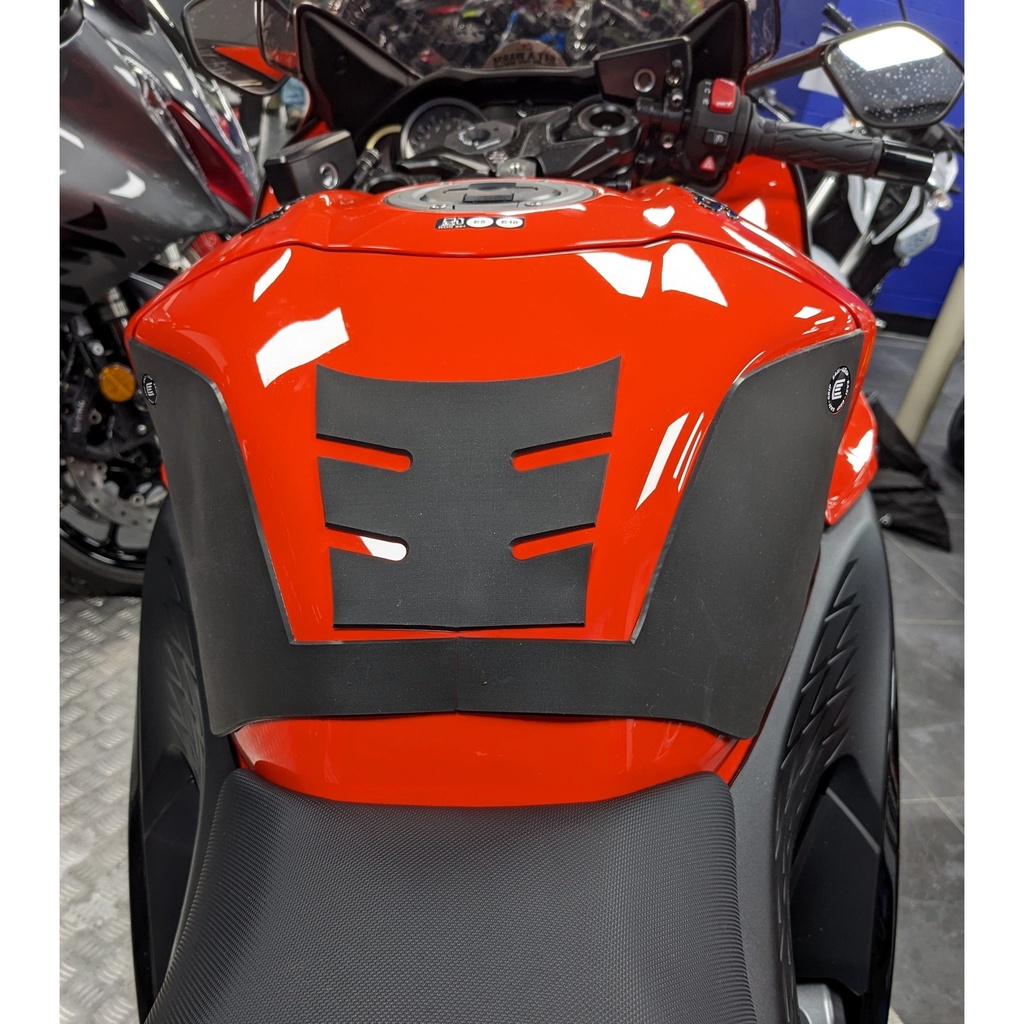 [WRAPSUZ005] Eazi-Grip Silicone Wrap-Around Tank Grip for Suzuki Hayabusa Gen III - image 2