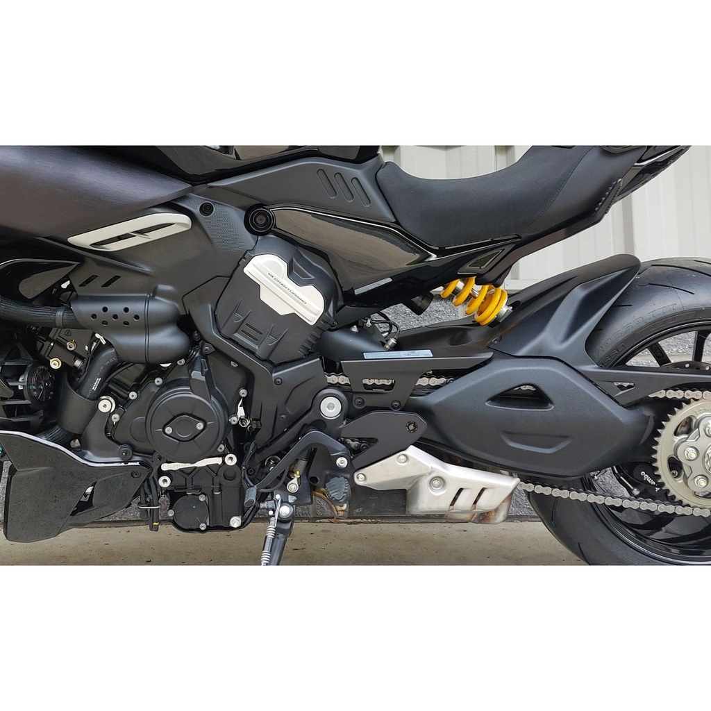 [SCUFFDUC215BL] Eazi-Grip Scuff Guard Kit for Ducati Diavel V4 - image 2