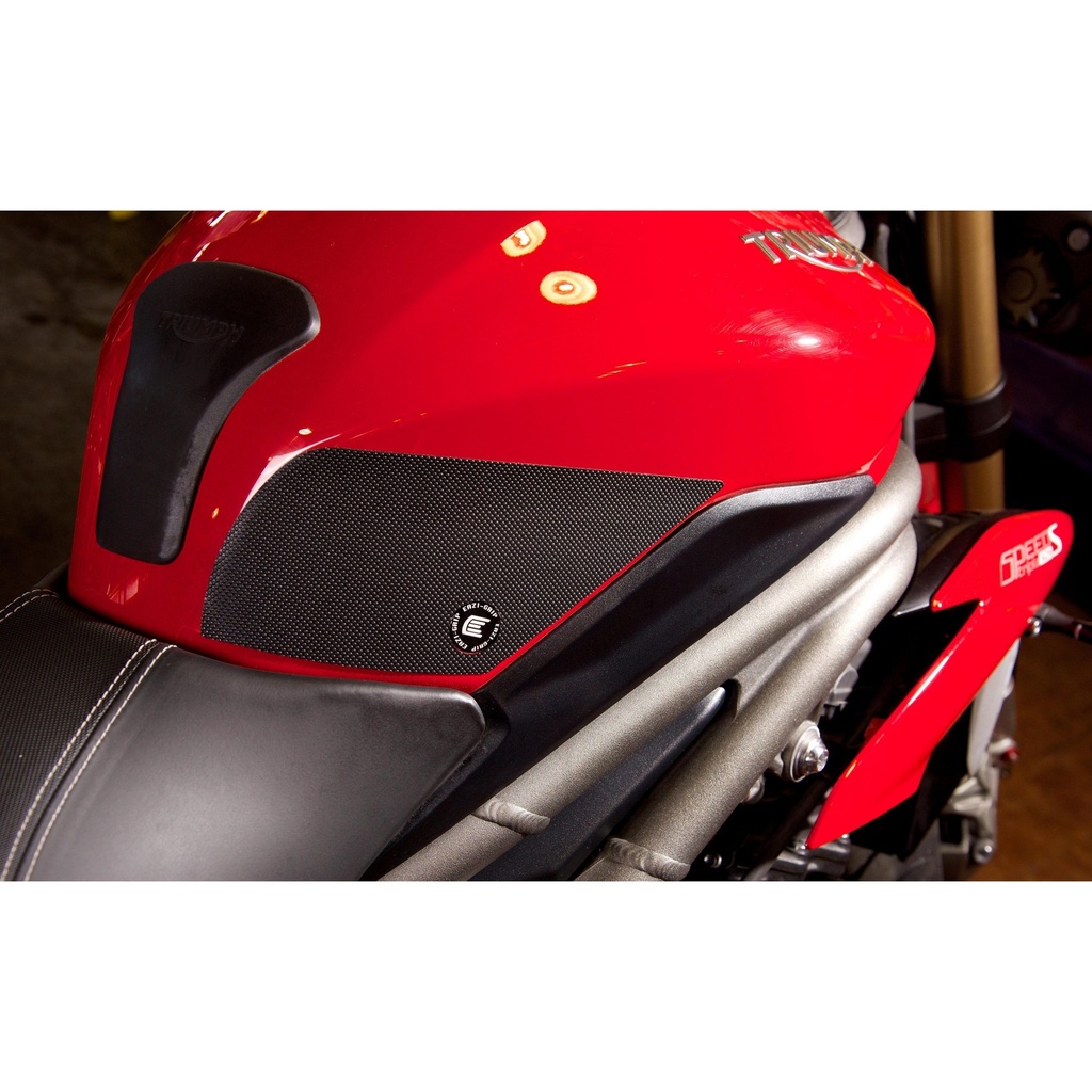 [EVO811BL] Eazi-Grip EVO Tank Grips for Triumph Speed Triple 2016 - 2020, clear or black (Black) - image 1