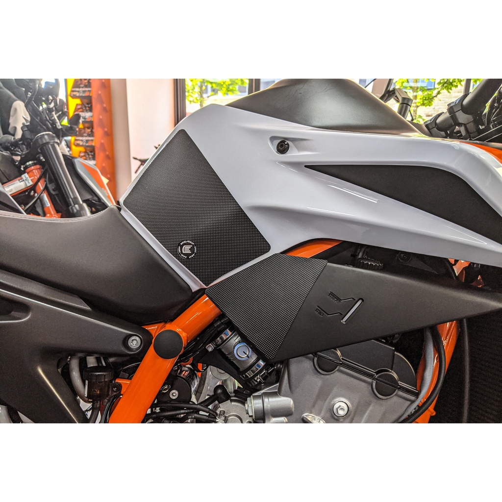 [EVO512BL] Eazi-Grip EVO Tank Grips for KTM 790 890 Duke, clear or black (Black) - image 1