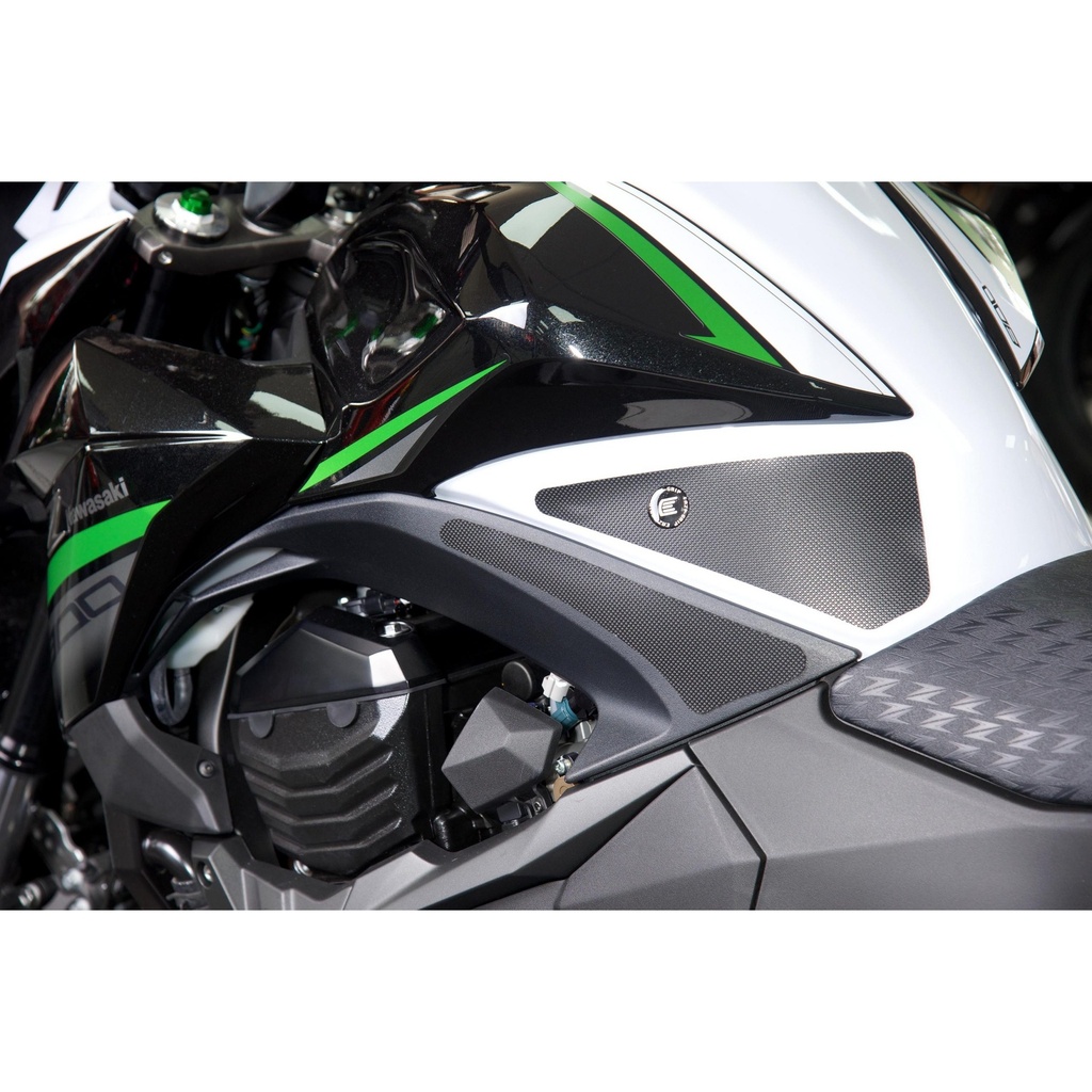 [SIL414BL] Eazi-Grip Silicone Tank Grips for Kawasaki Z800 - image 1
