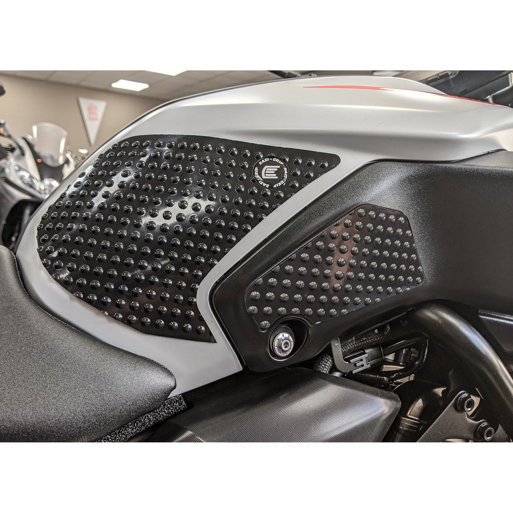 [PRO933BL] Eazi-Grip PRO Tank Grips for Yamaha MT-07 2018 - 2020, clear or black (Black) - image 1