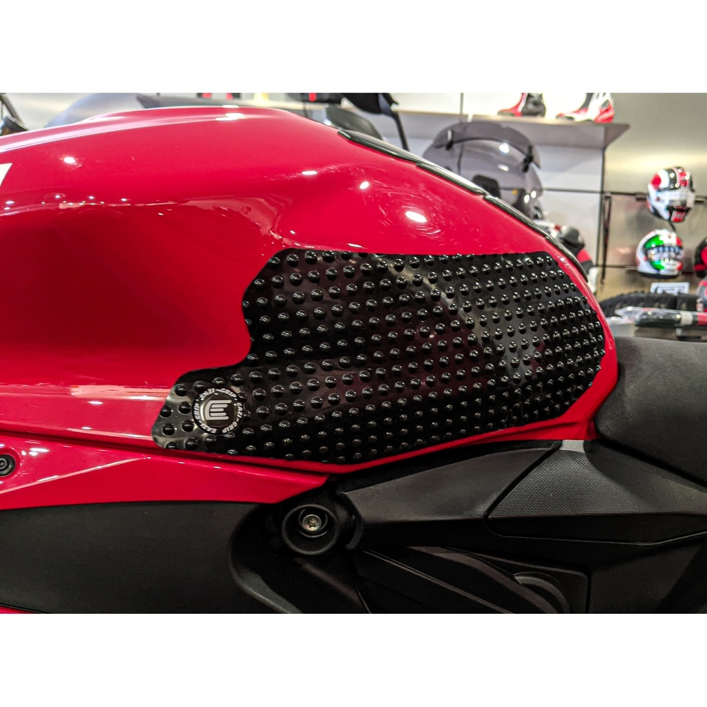 [PRO224BL] Eazi-Grip PRO Tank Grips for Ducati Panigale Streetfighter V2 2020 - 2024, clear or black (Black) - image 2