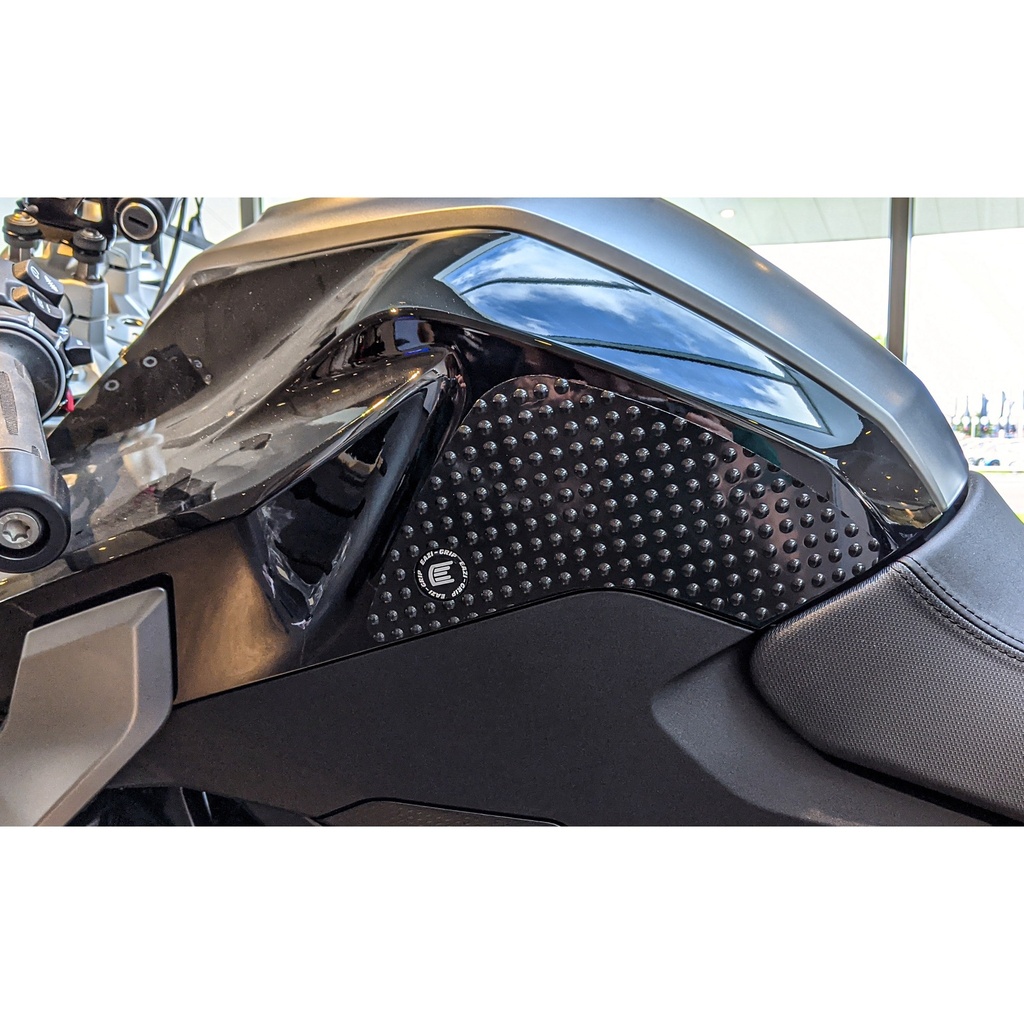 [PRO129BL] Eazi-Grip PRO Tank Grips for BMW F900R, clear or black (Black) - image 1