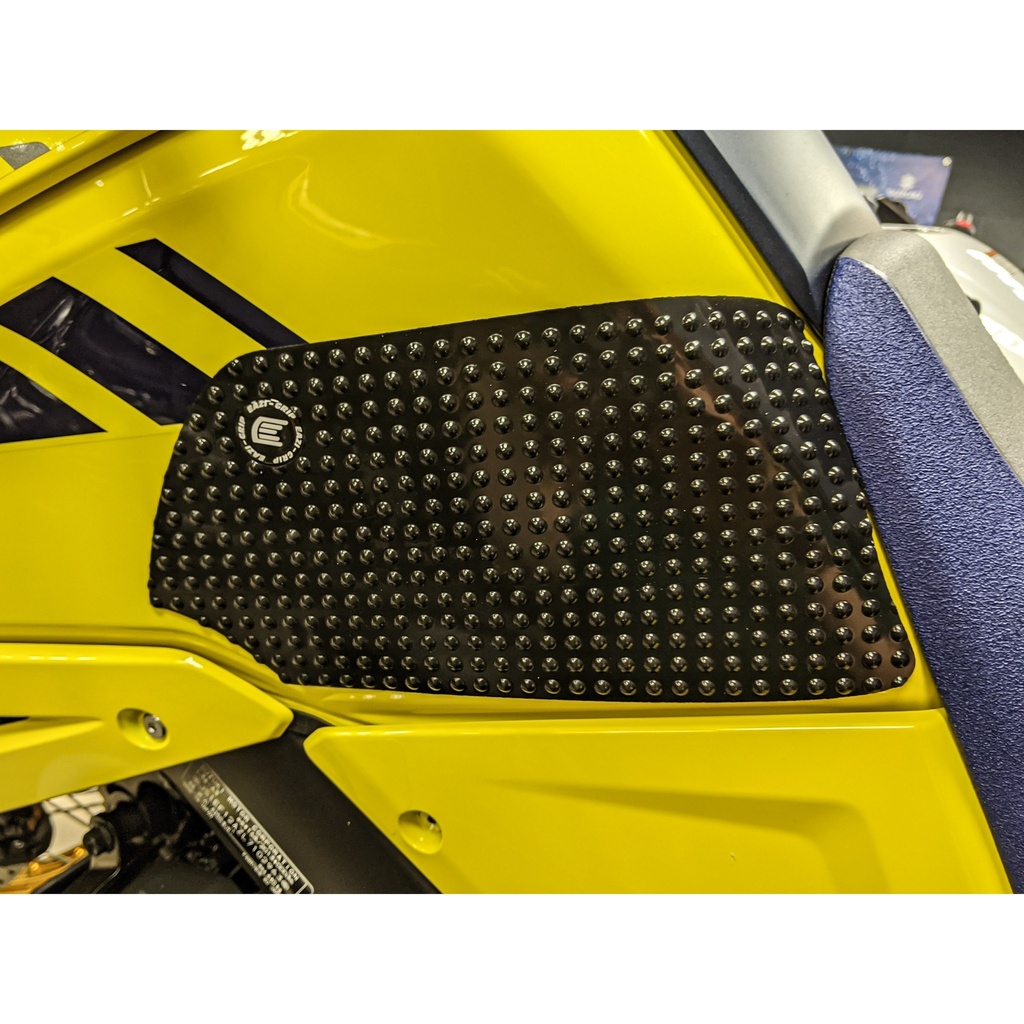 [SIL737BL] Eazi-Grip Silicone Tank Grips for Suzuki V-Strom 1050 - image 1