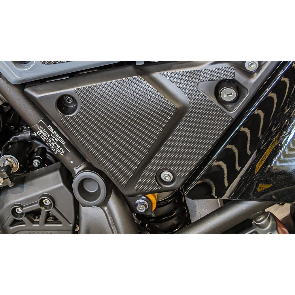 [PRO950BL] Eazi-Grip PRO Tank Grips Off-Road for Yamaha Tenere 700 World Raid, clear or black (Black) - image 2