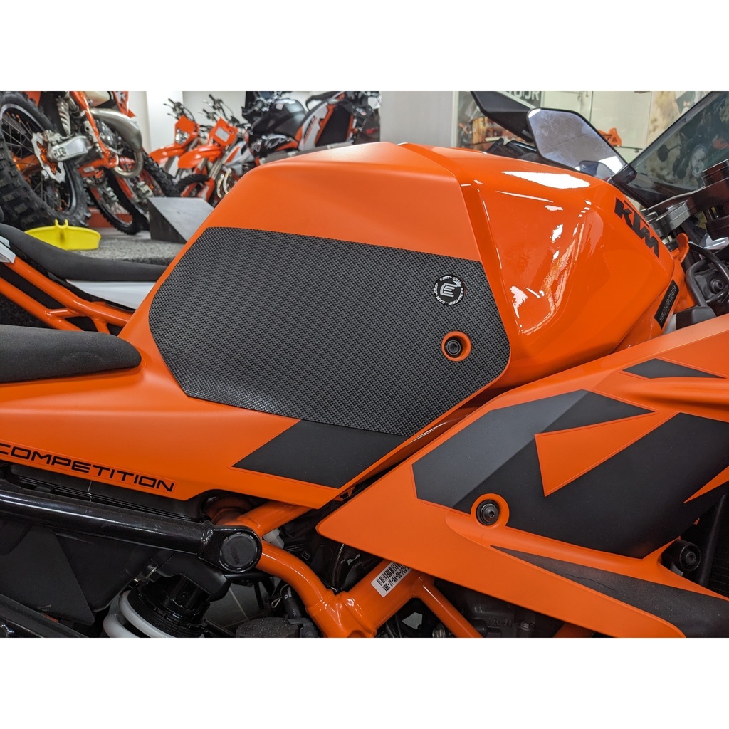 [SIL524BL] Eazi-Grip Silicone Tank Grips for KTM RC390 2022 - image 1