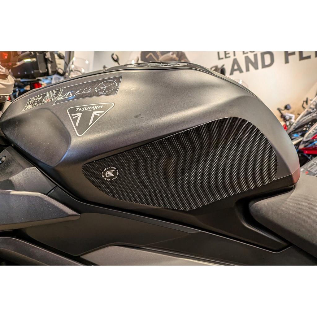 [SIL828BL] Eazi-Grip Silicone Tank Grips for Triumph Daytona 660 - image 1