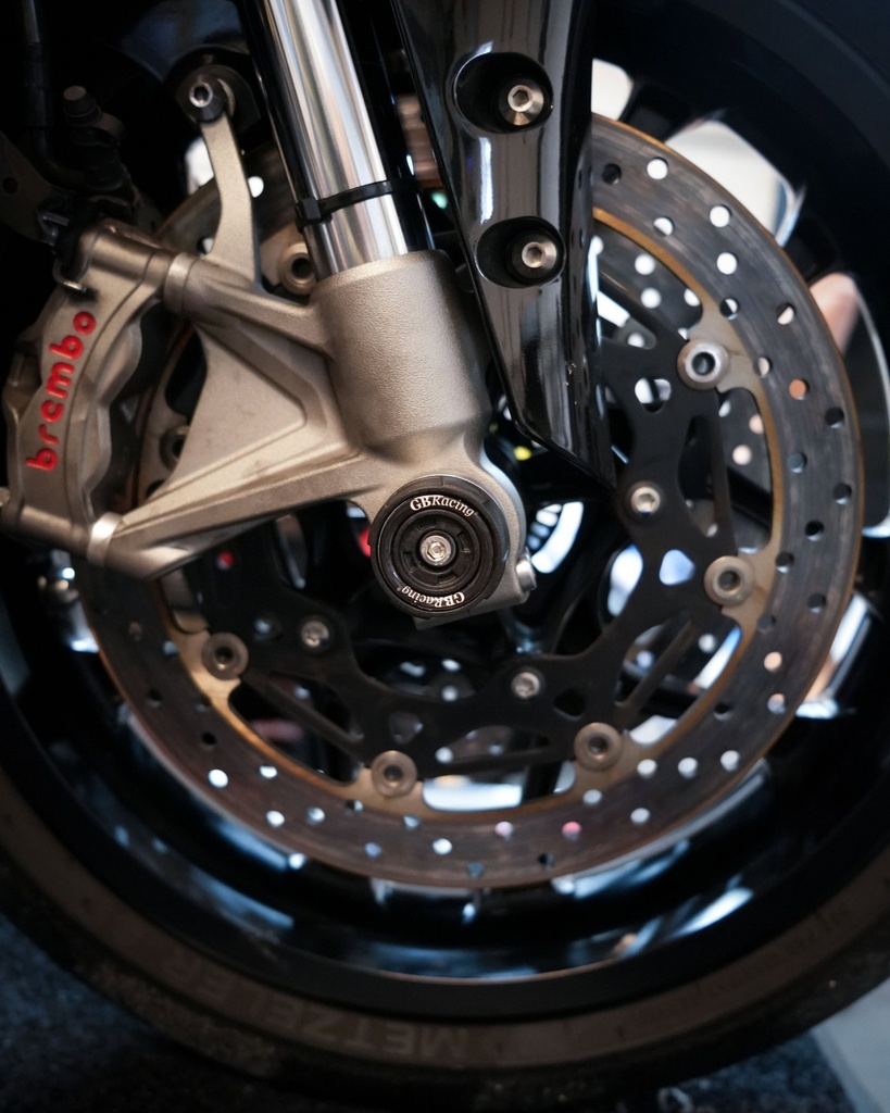 GBRacing Spindle Protector Set for Yamaha YZF-R9